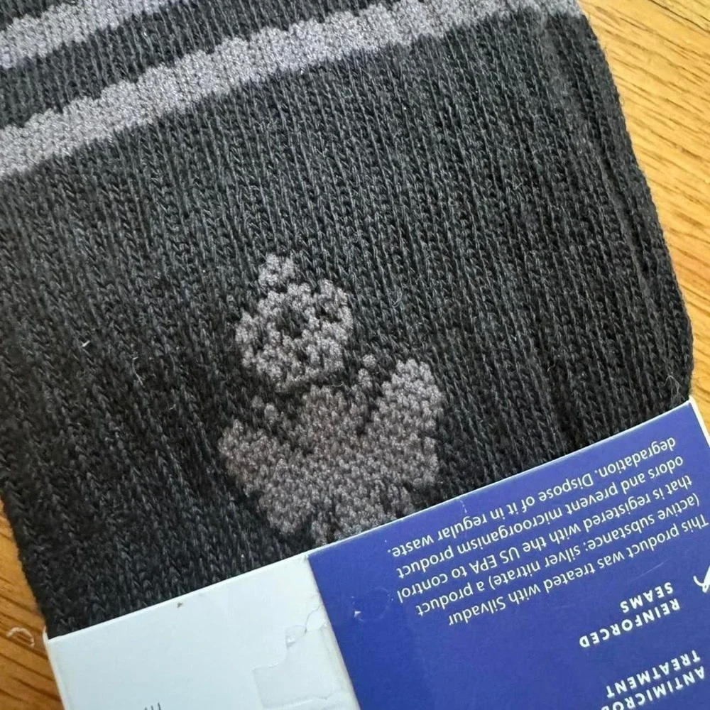 Bombas Black Socks Size Large NWT Gray Stripe Queen Bee Minimalist Classic‎
